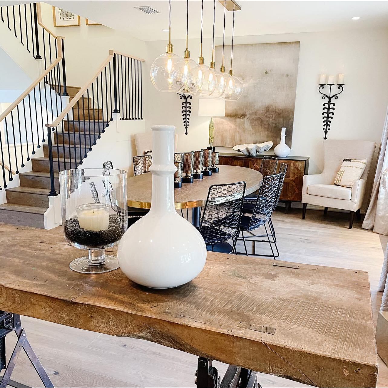 Accent Tables – Pineapple Park